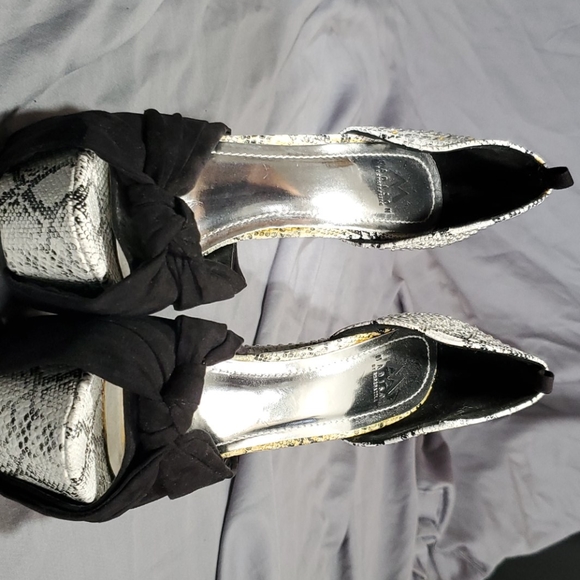 Shoes - Picture 3 of 5